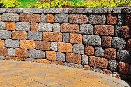 Retaining Wall Cleaning